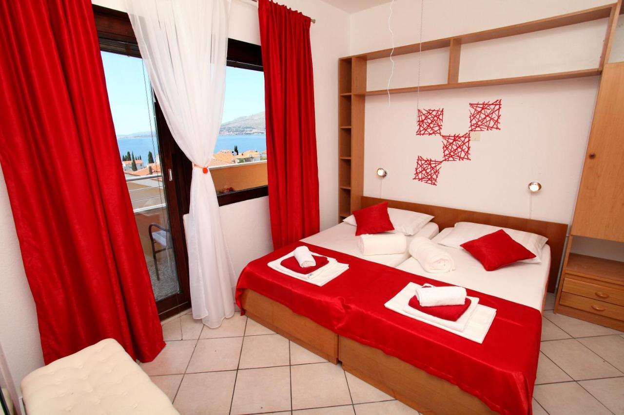 Pansion Ruzica Bed & Breakfast Trogir Dış mekan fotoğraf