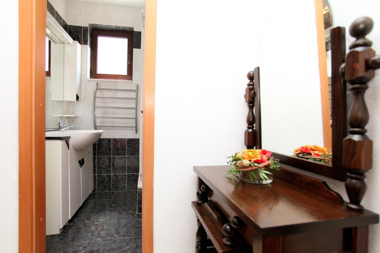 Pansion Ruzica Bed & Breakfast Trogir Dış mekan fotoğraf